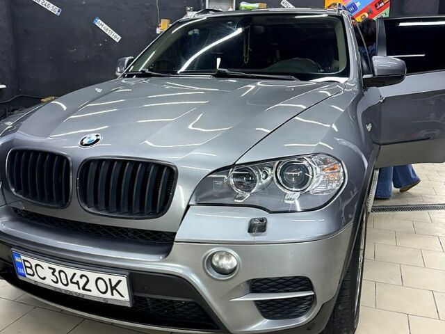 БМВ Х5 2011 в Житомире на Automoto.ua Серый БМВ Х5, объемом двигателя 3 л и пробегом 250 тыс. км за 16500 $, фото 1 на Automoto.ua