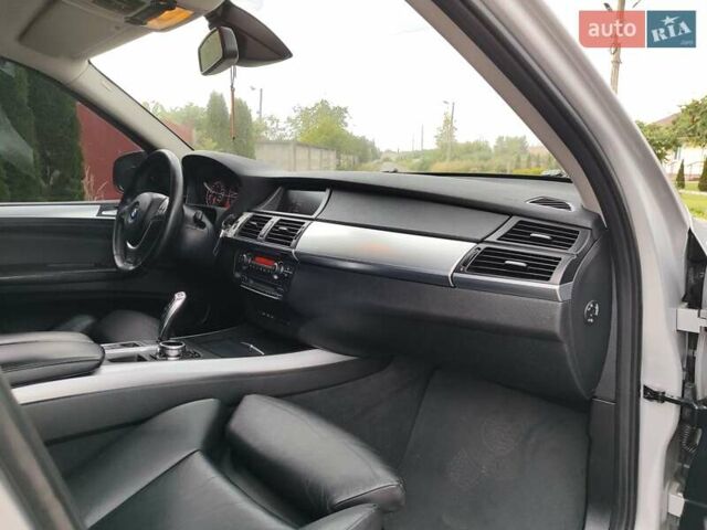 БМВ Х5 2011 в Львове на Automoto.ua Серый БМВ Х5, объемом двигателя 2.99 л и пробегом 238 тыс. км за 18500 $, фото 25 на Automoto.ua