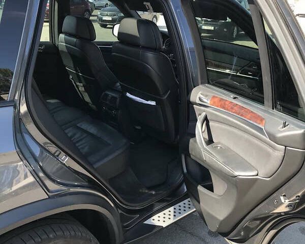 Сірий БМВ Х5, об'ємом двигуна 2.98 л та пробігом 328 тис. км за 14500 $, фото 21 на Automoto.ua