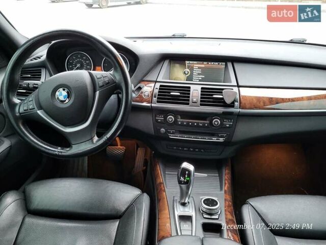 Сірий БМВ Х5, об'ємом двигуна 2.99 л та пробігом 252 тис. км за 19800 $, фото 12 на Automoto.ua