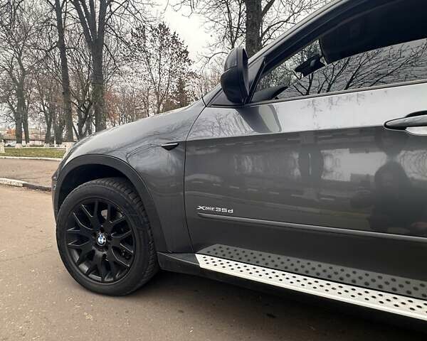 Серый БМВ Х5, объемом двигателя 2.99 л и пробегом 334 тыс. км за 16500 $, фото 4 на Automoto.ua