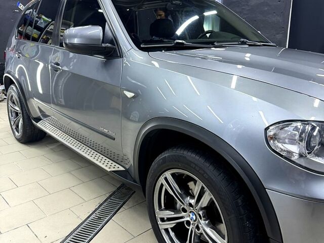 БМВ Х5 2011 в Житомире на Automoto.ua Серый БМВ Х5, объемом двигателя 3 л и пробегом 250 тыс. км за 16500 $, фото 4 на Automoto.ua