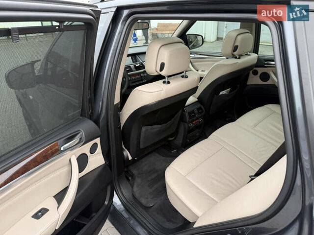 Сірий БМВ Х5, об'ємом двигуна 2.98 л та пробігом 180 тис. км за 14800 $, фото 14 на Automoto.ua