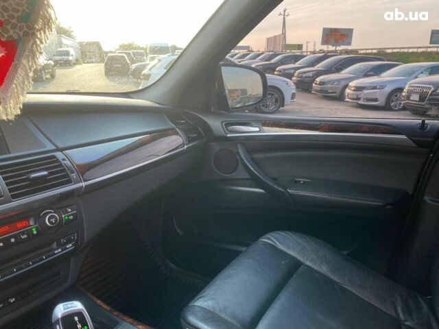 Серый БМВ Х5, объемом двигателя 3 л и пробегом 304 тыс. км за 14390 $, фото 21 на Automoto.ua