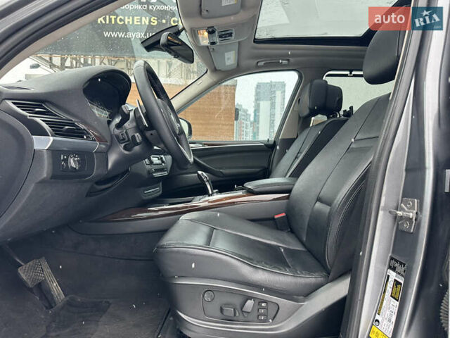 Сірий БМВ Х5, об'ємом двигуна 3 л та пробігом 304 тис. км за 11990 $, фото 33 на Automoto.ua