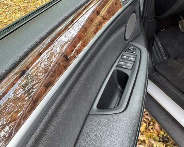 БМВ Х5 2011 в Львове на Automoto.ua Серый БМВ Х5, объемом двигателя 2.98 л и пробегом 171 тыс. км за 13900 $, фото 30 на Automoto.ua