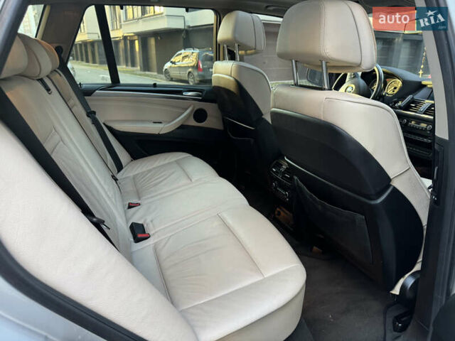 Серый БМВ Х5, объемом двигателя 3 л и пробегом 287 тыс. км за 15500 $, фото 44 на Automoto.ua