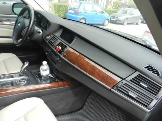 Сірий БМВ Х5, об'ємом двигуна 3 л та пробігом 120 тис. км за 14300 $, фото 4 на Automoto.ua