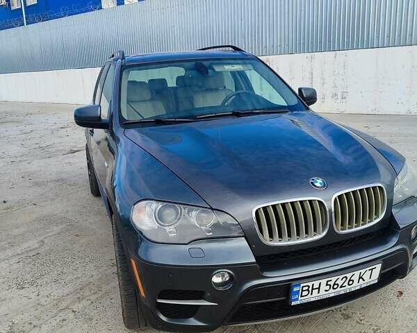 Серый БМВ Х5, объемом двигателя 3 л и пробегом 200 тыс. км за 15900 $, фото 2 на Automoto.ua