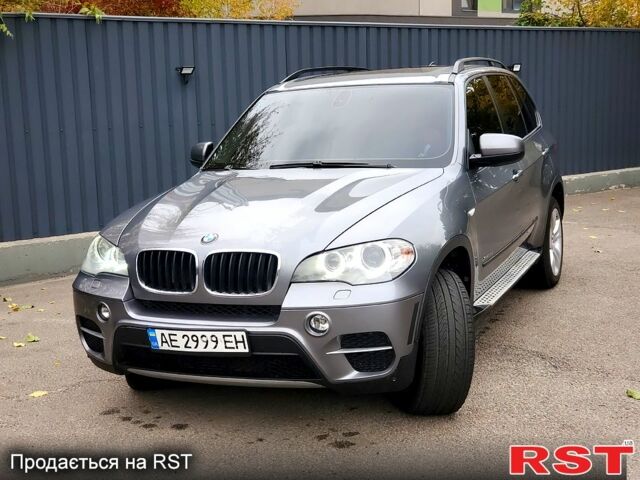 БМВ Х5 2011 в Днепре (Днепропетровске) на Automoto.ua Серый БМВ Х5, объемом двигателя 3 л и пробегом 188 тыс. км за 11999 $, фото 2 на Automoto.ua