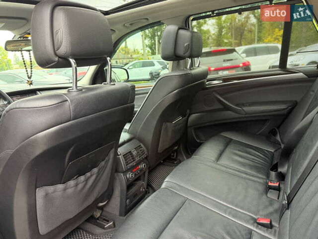 Сірий БМВ Х5, об'ємом двигуна 2.98 л та пробігом 10 тис. км за 12500 $, фото 25 на Automoto.ua
