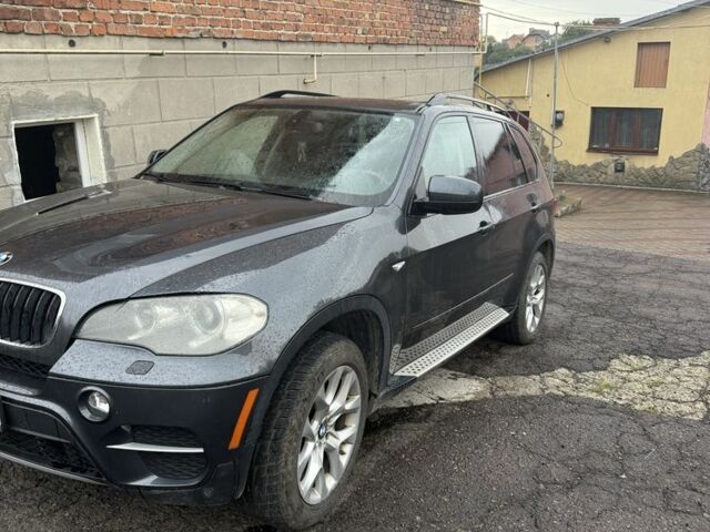 Серый БМВ Х5, объемом двигателя 3 л и пробегом 265 тыс. км за 14400 $, фото 8 на Automoto.ua