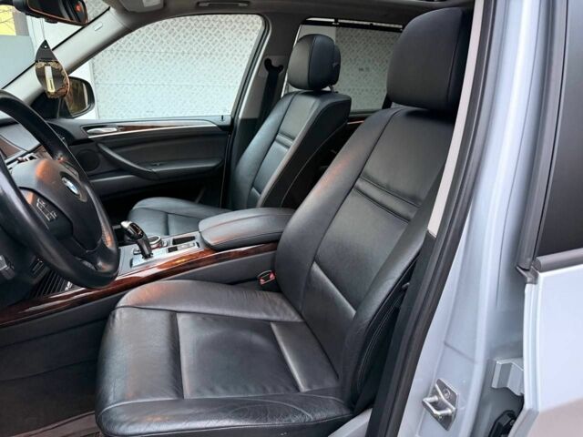 Сірий БМВ Х5, об'ємом двигуна 3 л та пробігом 168 тис. км за 12300 $, фото 14 на Automoto.ua