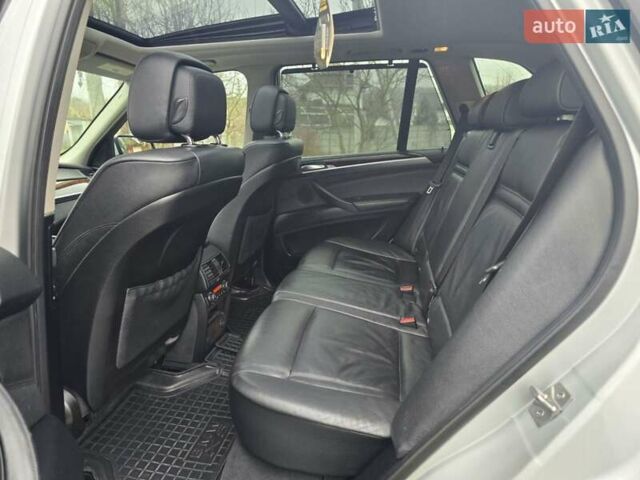 Сірий БМВ Х5, об'ємом двигуна 2.98 л та пробігом 169 тис. км за 12300 $, фото 10 на Automoto.ua