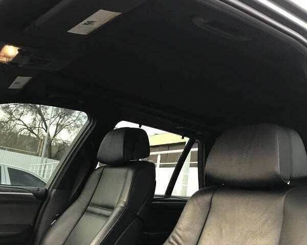 Серый БМВ Х5, объемом двигателя 3.5 л и пробегом 330 тыс. км за 14500 $, фото 13 на Automoto.ua