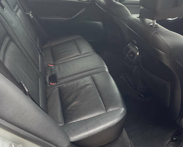 Сірий БМВ Х5, об'ємом двигуна 2.98 л та пробігом 246 тис. км за 13000 $, фото 10 на Automoto.ua