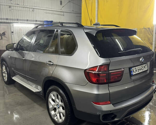 Серый БМВ Х5, объемом двигателя 3 л и пробегом 290 тыс. км за 14499 $, фото 2 на Automoto.ua
