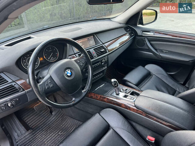 Серый БМВ Х5, объемом двигателя 2.99 л и пробегом 330 тыс. км за 16900 $, фото 9 на Automoto.ua