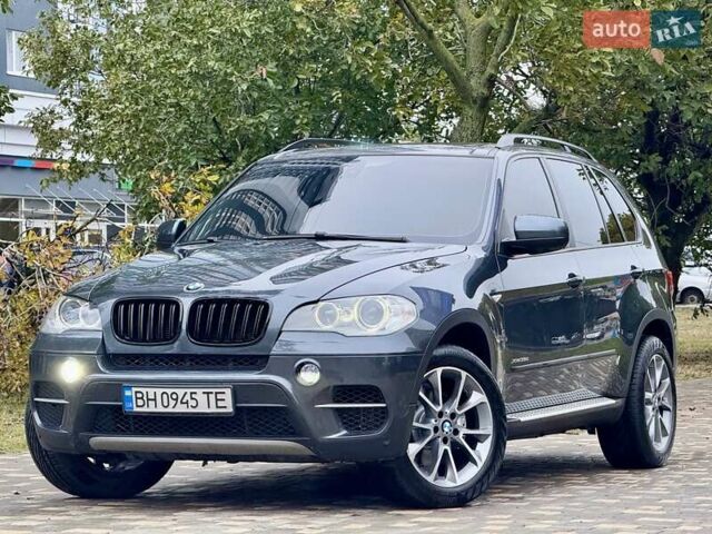 Серый БМВ Х5, объемом двигателя 3 л и пробегом 320 тыс. км за 16900 $, фото 14 на Automoto.ua