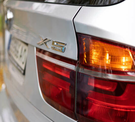 Сірий БМВ Х5, об'ємом двигуна 3 л та пробігом 237 тис. км за 19900 $, фото 19 на Automoto.ua