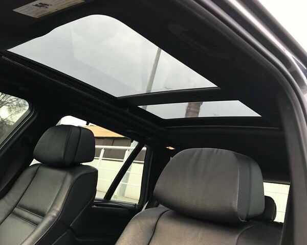 Серый БМВ Х5, объемом двигателя 3.5 л и пробегом 330 тыс. км за 14500 $, фото 12 на Automoto.ua