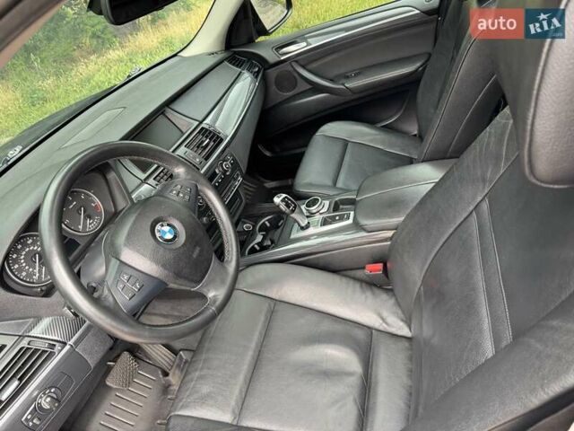 Серый БМВ Х5, объемом двигателя 3 л и пробегом 224 тыс. км за 19000 $, фото 4 на Automoto.ua