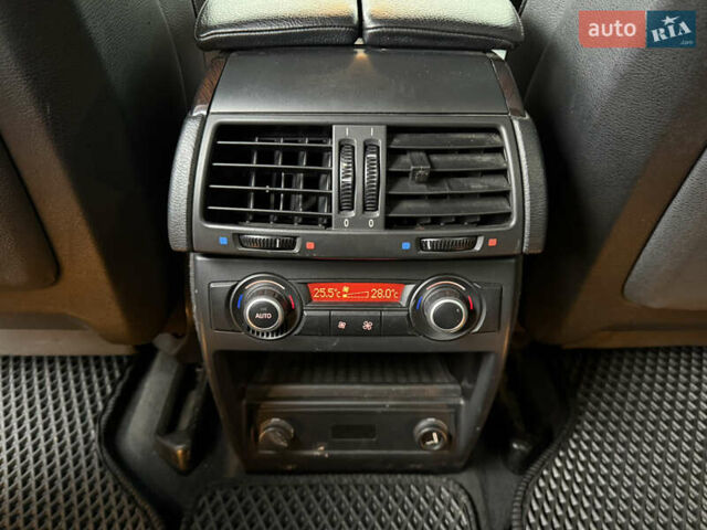 Серый БМВ Х5, объемом двигателя 2.98 л и пробегом 180 тыс. км за 12500 $, фото 11 на Automoto.ua