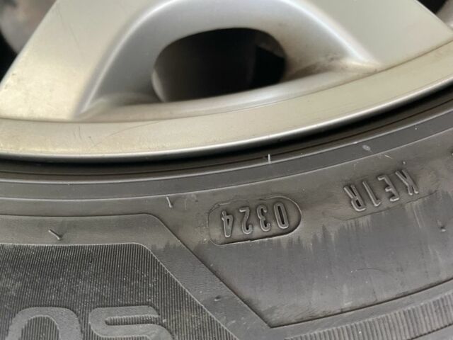 Серый БМВ Х5, объемом двигателя 3 л и пробегом 199 тыс. км за 18500 $, фото 8 на Automoto.ua