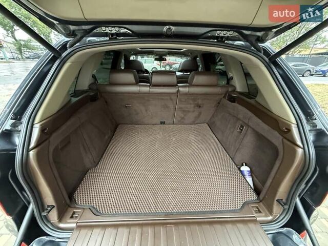 Серый БМВ Х5, объемом двигателя 3 л и пробегом 320 тыс. км за 16900 $, фото 83 на Automoto.ua
