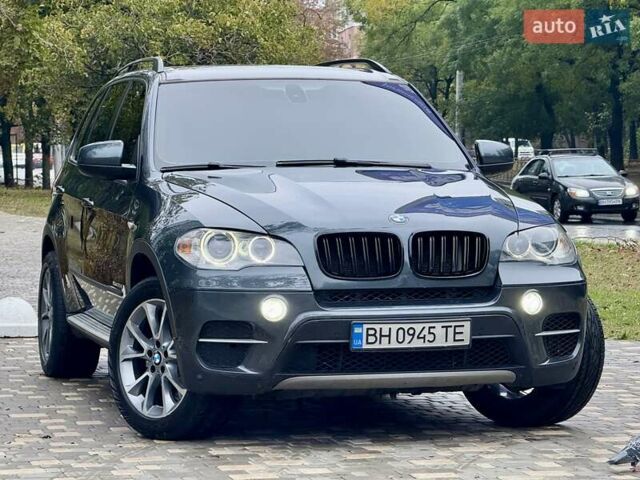 Серый БМВ Х5, объемом двигателя 3 л и пробегом 320 тыс. км за 16900 $, фото 26 на Automoto.ua