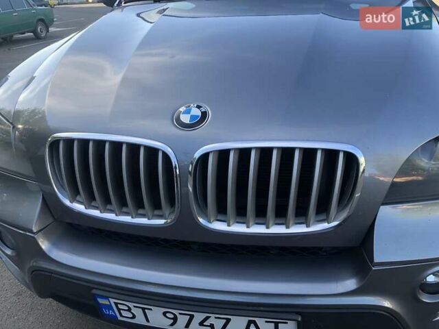 Серый БМВ Х5, объемом двигателя 2.98 л и пробегом 276 тыс. км за 13800 $, фото 15 на Automoto.ua
