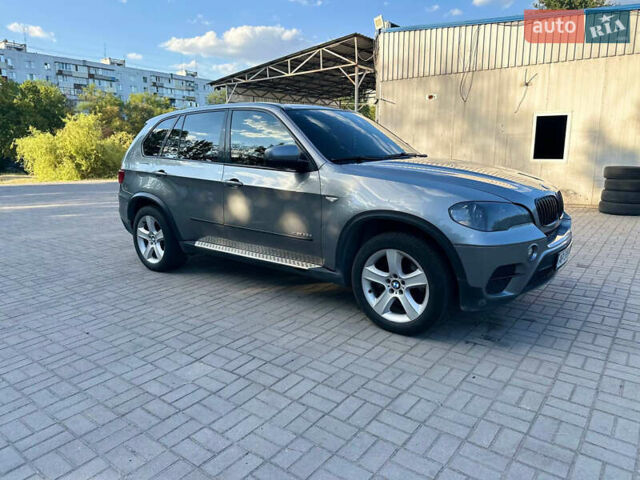 Серый БМВ Х5, объемом двигателя 3 л и пробегом 248 тыс. км за 17700 $, фото 2 на Automoto.ua