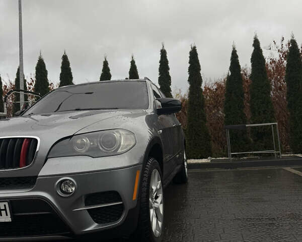 Серый БМВ Х5, объемом двигателя 2.98 л и пробегом 230 тыс. км за 14500 $, фото 15 на Automoto.ua