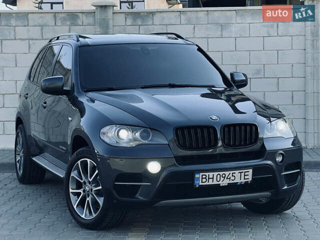 Серый БМВ Х5, объемом двигателя 3 л и пробегом 320 тыс. км за 16700 $, фото 7 на Automoto.ua