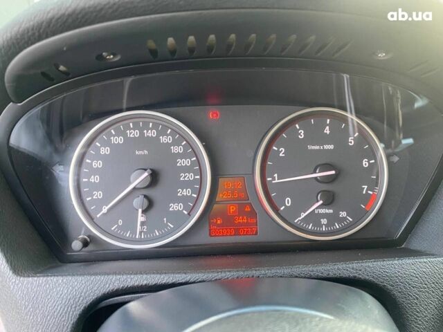 Серый БМВ Х5, объемом двигателя 3 л и пробегом 304 тыс. км за 14390 $, фото 16 на Automoto.ua