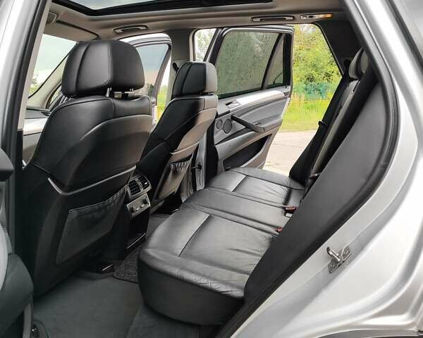 БМВ Х5 2011 в Львове на Automoto.ua Серый БМВ Х5, объемом двигателя 2.99 л и пробегом 238 тыс. км за 18500 $, фото 27 на Automoto.ua