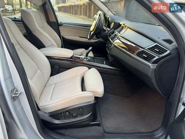 Серый БМВ Х5, объемом двигателя 3 л и пробегом 287 тыс. км за 15500 $, фото 51 на Automoto.ua