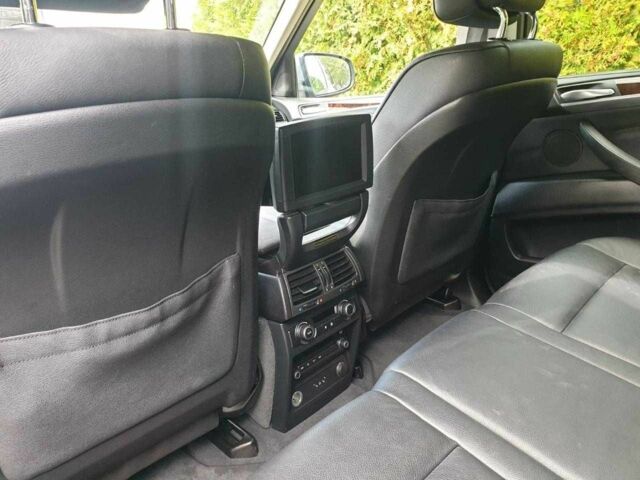 Серый БМВ Х5, объемом двигателя 3 л и пробегом 260 тыс. км за 8500 $, фото 4 на Automoto.ua