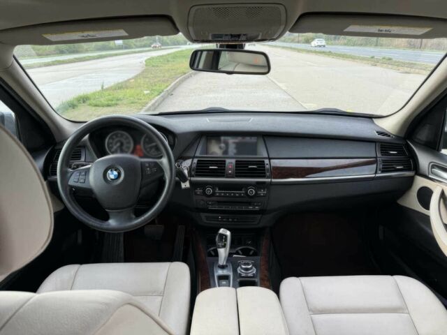 Серый БМВ Х5, объемом двигателя 3 л и пробегом 101 тыс. км за 2000 $, фото 6 на Automoto.ua