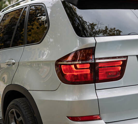 Сірий БМВ Х5, об'ємом двигуна 3 л та пробігом 237 тис. км за 19900 $, фото 16 на Automoto.ua