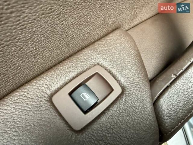 Серый БМВ Х5, объемом двигателя 3 л и пробегом 320 тыс. км за 16900 $, фото 64 на Automoto.ua