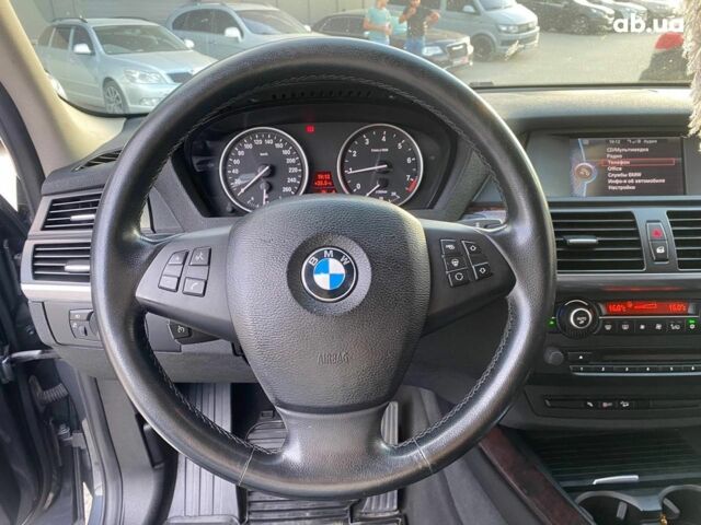 Серый БМВ Х5, объемом двигателя 3 л и пробегом 304 тыс. км за 14390 $, фото 15 на Automoto.ua