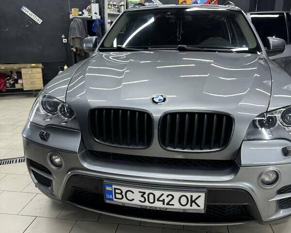 Серый БМВ Х5, объемом двигателя 2.98 л и пробегом 240 тыс. км за 16500 $, фото 2 на Automoto.ua