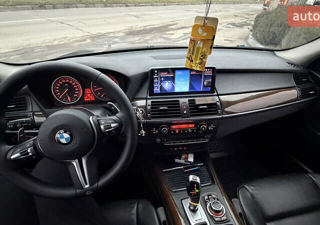Сірий БМВ Х5, об'ємом двигуна 3 л та пробігом 248 тис. км за 16999 $, фото 7 на Automoto.ua