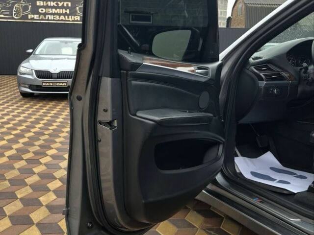 Серый БМВ Х5, объемом двигателя 3 л и пробегом 330 тыс. км за 13500 $, фото 12 на Automoto.ua