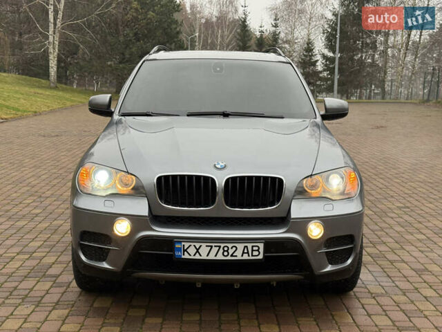 Серый БМВ Х5, объемом двигателя 2.98 л и пробегом 180 тыс. км за 12500 $, фото 6 на Automoto.ua