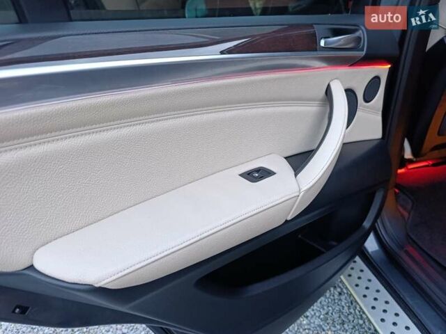 Сірий БМВ Х5, об'ємом двигуна 0 л та пробігом 216 тис. км за 19500 $, фото 25 на Automoto.ua