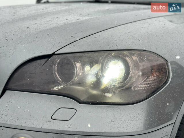 Сірий БМВ Х5, об'ємом двигуна 3 л та пробігом 304 тис. км за 11990 $, фото 6 на Automoto.ua