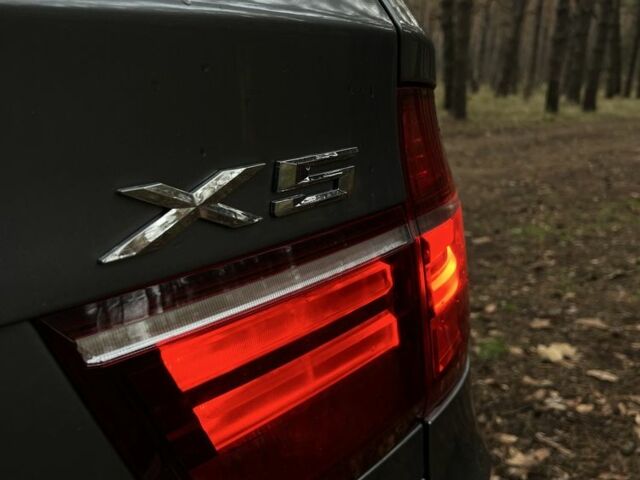 Серый БМВ Х5, объемом двигателя 3 л и пробегом 330 тыс. км за 13500 $, фото 8 на Automoto.ua