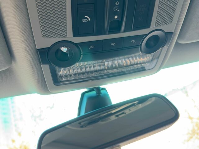 Серый БМВ Х5, объемом двигателя 3 л и пробегом 211 тыс. км за 8500 $, фото 13 на Automoto.ua